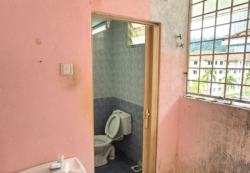 Permai Lake View Apartments