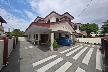 Pasir Puteh Double Storey Cluster Semi-D