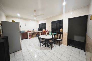 Pasir Puteh Double Storey Cluster Semi-D