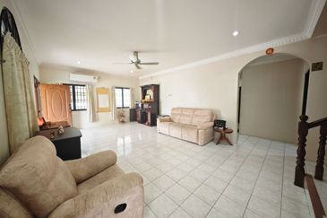 Pasir Puteh Double Storey Cluster Semi-D