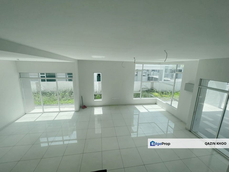 Bandar Lahat Mines Hill Park Double Storey Cluster Semi-D, Perak, Lahat