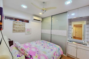 Permai Lake View Apartments