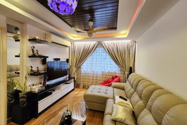 Permai Lake View Apartments