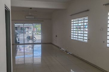 Bandar Baru Sri Klebang Strand Park Double Storey Terrace House