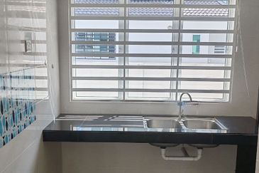 Bandar Baru Sri Klebang Strand Park Double Storey Terrace House