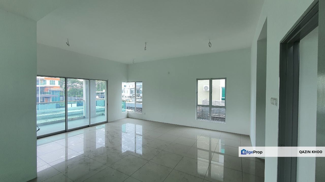 Ridgewood Taman Bercham Permai 3-Storey Bungalow, Perak, Ipoh