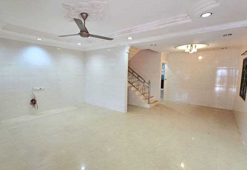 Menglembu 2-Storey Terrace Corner Unit