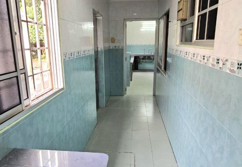 Menglembu 2-Storey Terrace Corner Unit