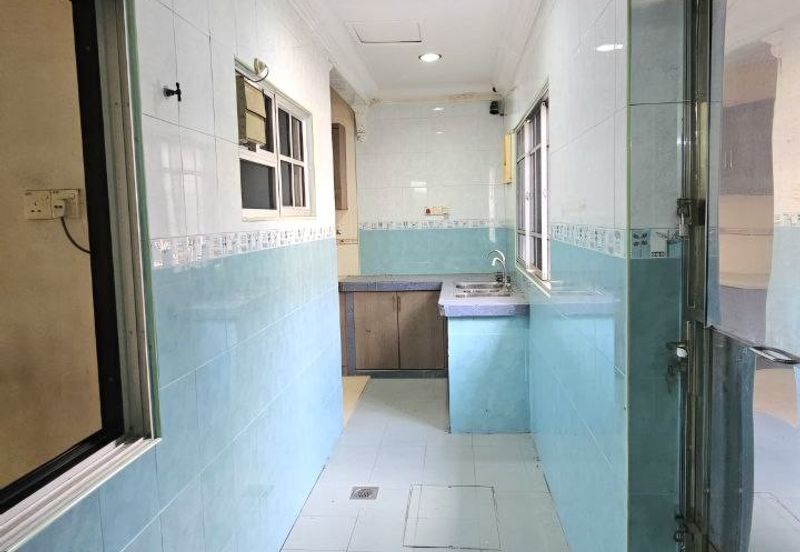 Menglembu 2-Storey Terrace Corner Unit