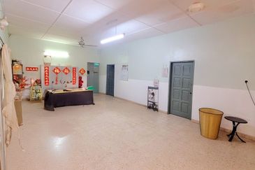 Gunung Rapat Ipoh Single Storey Bungalow For Sale