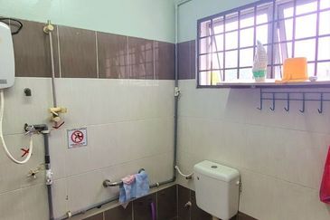 Gunung Rapat Ipoh Single Storey Bungalow For Sale