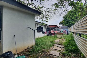 Gunung Rapat Ipoh Single Storey Bungalow For Sale