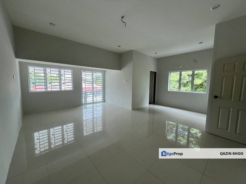 Gunung Rapat Double Storey Terrace End Lot, Perak, Ipoh