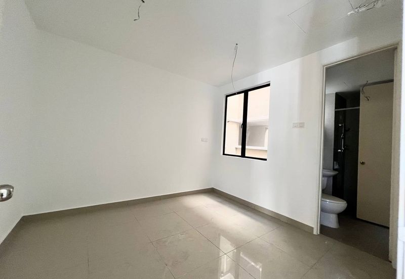 Upper East @ Tiger Lane