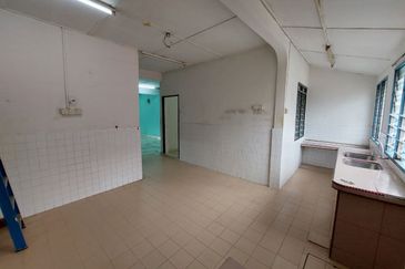 Meru Jati Single Storey Terrace House (End Lot)