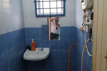 Meru Jati Single Storey Terrace House (End Lot)