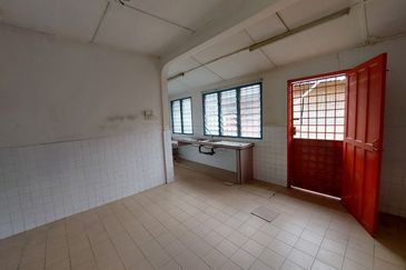 Meru Jati Single Storey Terrace House (End Lot)