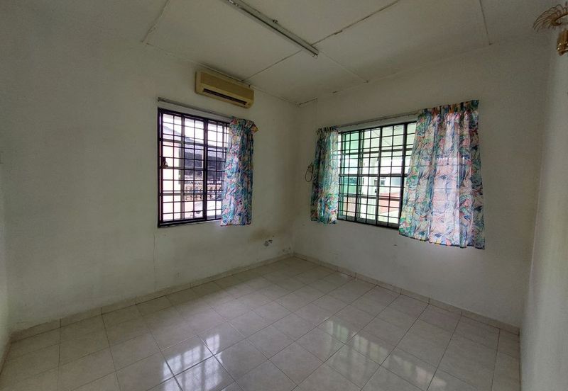 Meru Jati Single Storey Terrace House (End Lot)