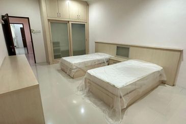 Pasir Puteh Jalan Sultan Shah Double Storey Semi-D