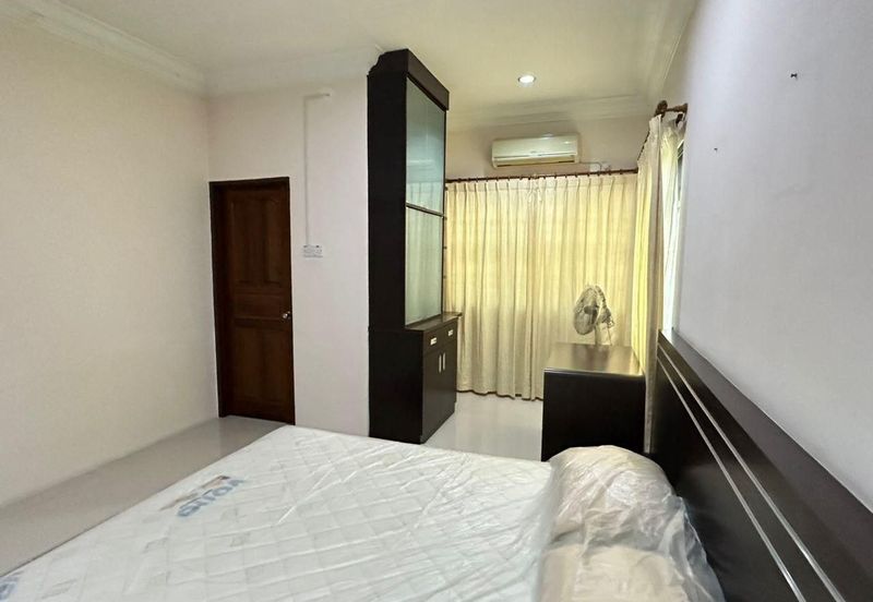 Pasir Puteh Jalan Sultan Shah Double Storey Semi-D