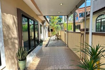 Pasir Puteh Jalan Sultan Shah Double Storey Semi-D