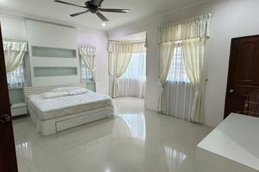 Pasir Puteh Jalan Sultan Shah Double Storey Semi-D