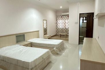 Pasir Puteh Jalan Sultan Shah Double Storey Semi-D