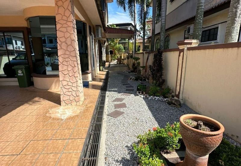 Pasir Puteh Jalan Sultan Shah Double Storey Semi-D