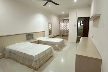 Pasir Puteh Jalan Sultan Shah Double Storey Semi-D