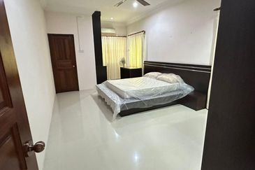 Pasir Puteh Jalan Sultan Shah Double Storey Semi-D