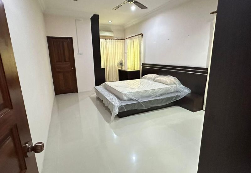 Pasir Puteh Jalan Sultan Shah Double Storey Semi-D