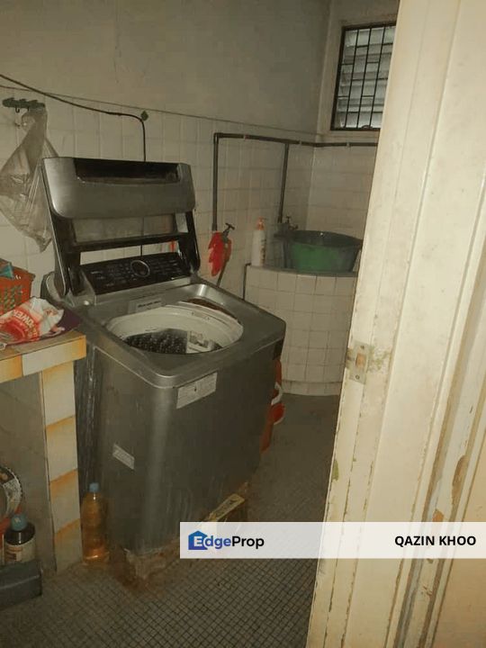 Taman Golf Single Storey Corner Bungalow, Perak, Ipoh