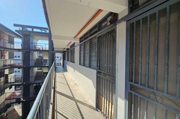 Flat Pakatan Bercham