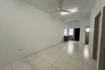 DESA LAHAT SRI -WANG