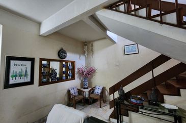 Gunung Rapat Taman Hillview Double Storey Semi D House