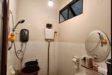 Gunung Rapat Taman Hillview Double Storey Semi D House