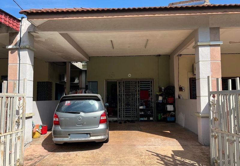 Panorama Lapangan Perdana