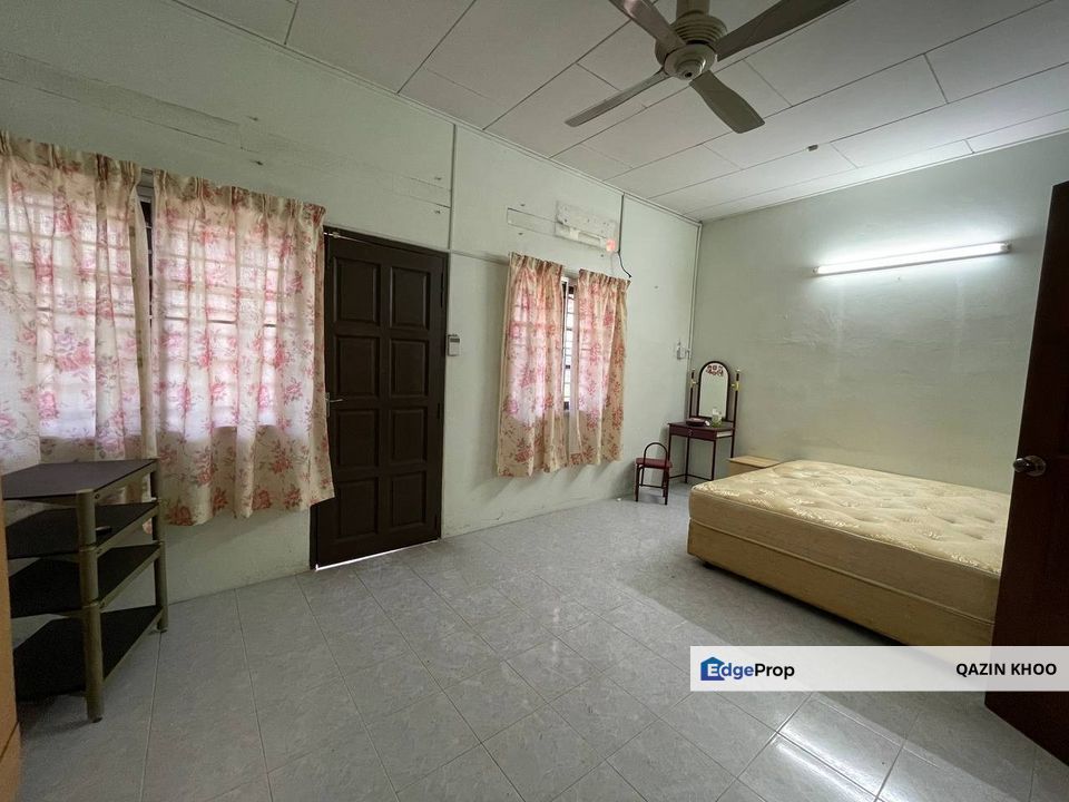 Taman Cempaka Double Storey Terrace House, Perak, Ipoh