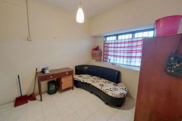 TAMAN ANJUNG BERCHAM UTARA