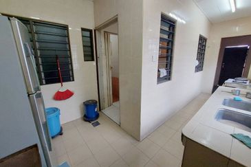 TAMAN ANJUNG BERCHAM UTARA