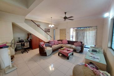 TAMAN ANJUNG BERCHAM UTARA