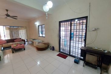 TAMAN ANJUNG BERCHAM UTARA