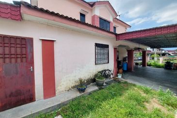 TAMAN ANJUNG BERCHAM UTARA