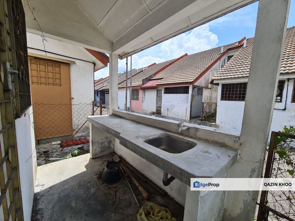 Menglembu Impiana Adril 1.5 Storey Terrace House Corner Unit, Perak, Menglembu