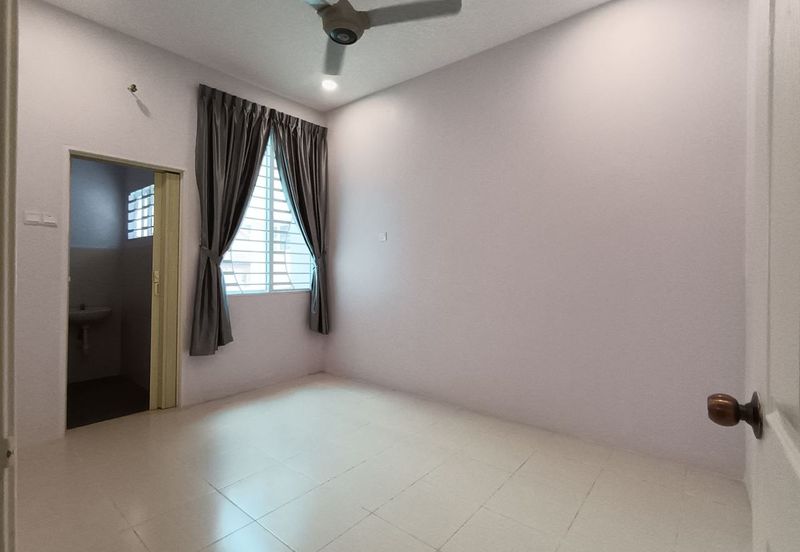 Panorama Lapangan Perdana