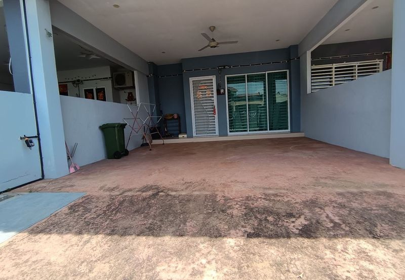 Panorama Lapangan Perdana