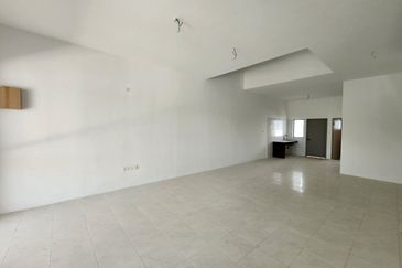 Batu Gajah The Lake Terrace Double Storey Terrace House