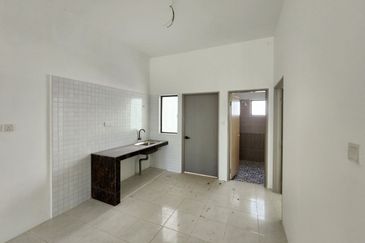 Batu Gajah The Lake Terrace Double Storey Terrace House