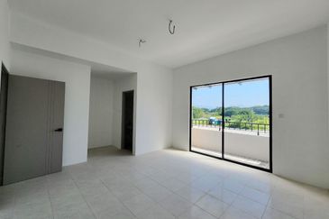 Batu Gajah The Lake Terrace Double Storey Terrace House