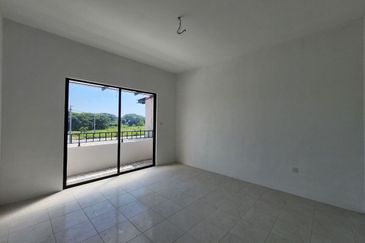 Batu Gajah The Lake Terrace Double Storey Terrace House